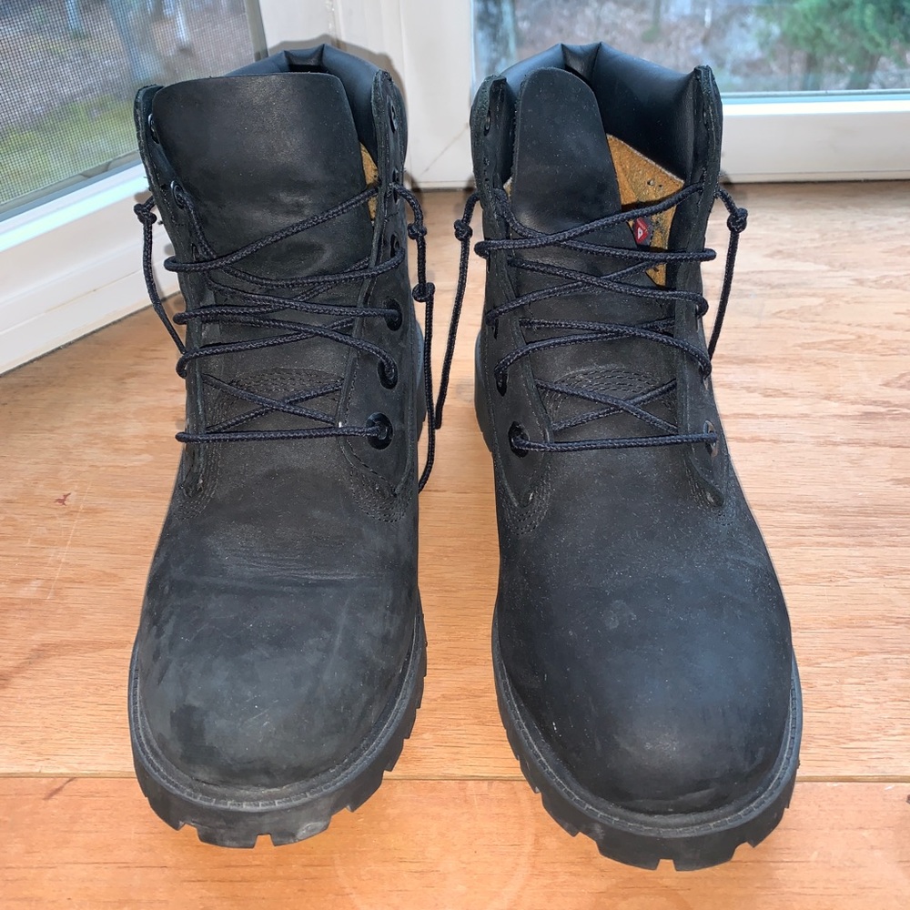 CLASSIC TIMBERLANDS BOOTS